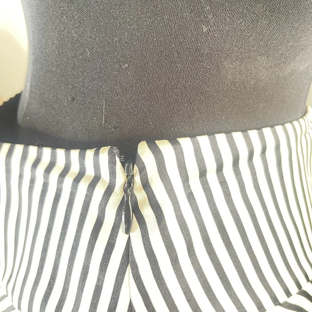 Ralph Lauren Black and cream Striped Silk Skirt from midnight collection - Picture 6 of 7